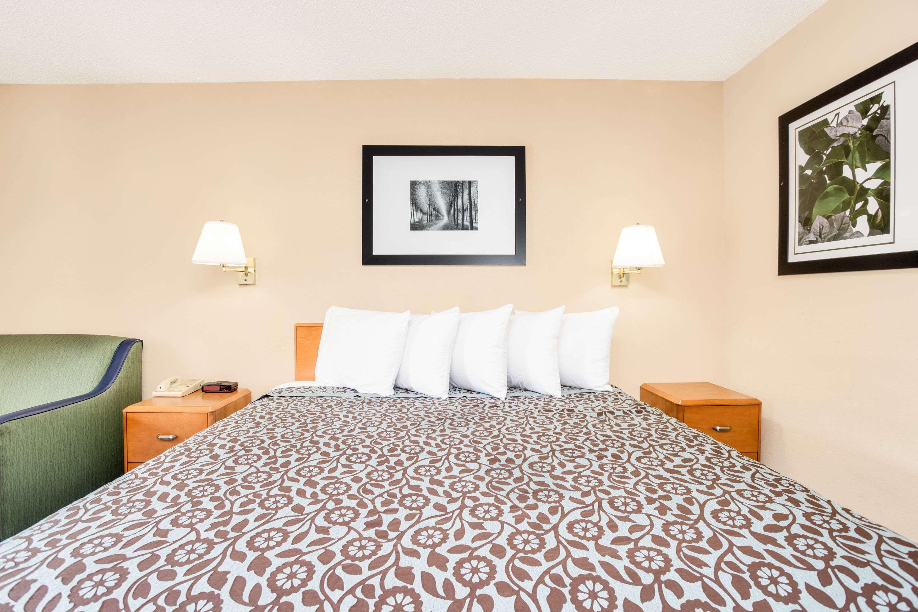 Americas Best Value Inn Aiken Esterno foto